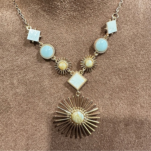 Sunburst Shell & Stone Statement Necklace – Gold Chain, Boho Luxe - Picture 2 of 8